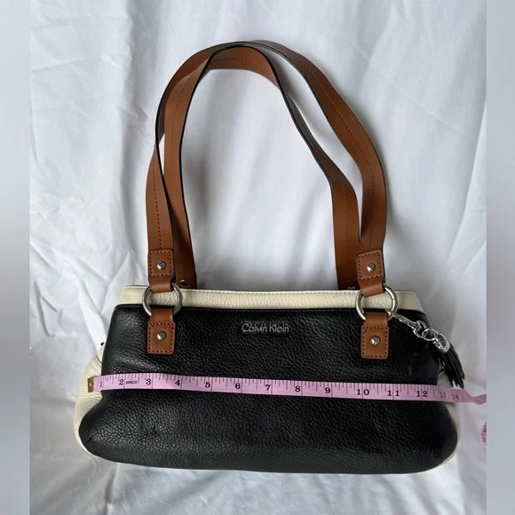 Calvin Klein Pebble Top Handle Satchel Y2K vibes